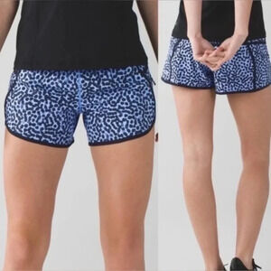 Lululemon Tracker Short III 4-Way Stretch Ace Spot Lullaby Short